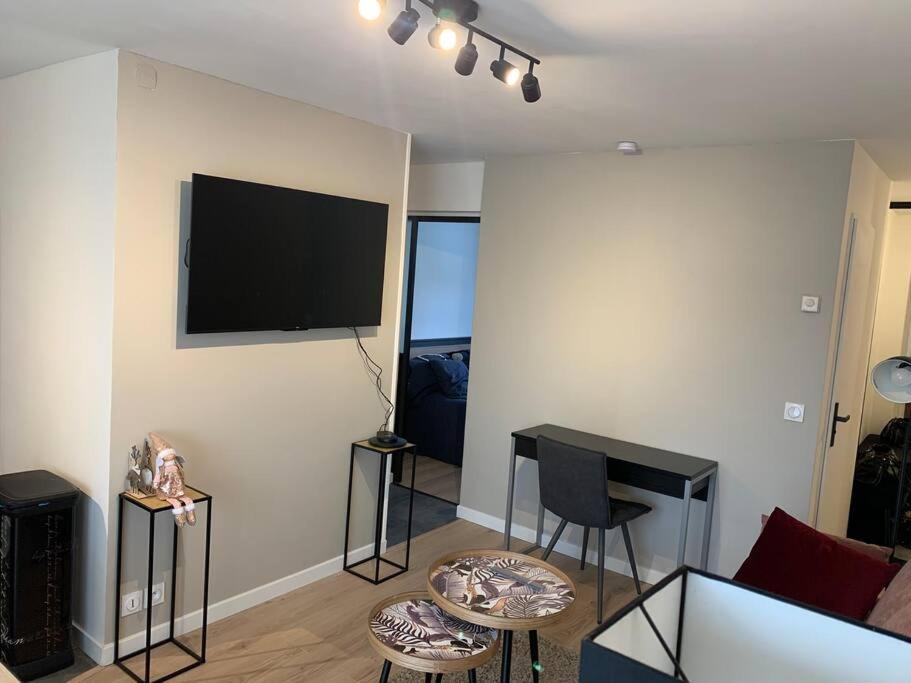 Et Port - T2 Cosy Avec Terrasse Et Parking Apartment *
